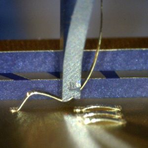 wire bonding,bonding,câblage,ultrasons,wedge bonding,wedge wedge,ball wedge,ribbon,ruban,soudage,thermocompression,thermosonique,ultrasonique